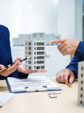 法人保険をご検討のお客様写真